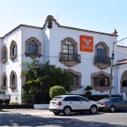 Ficha: Av. La Paz 1901