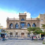 Alcalde 225 – La Casa de los Perros